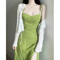 Waist up 2024 summer new women's clothing, green Campanula floral floral beach vacation outfit, camisole dress
