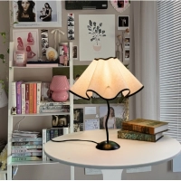 Umbrella shaped petal desk lamp with personality and irregular design sense, dopamine dot color art table lamp, bedside lamp